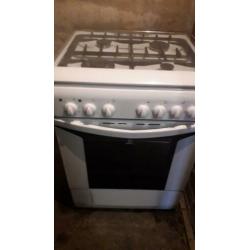 Gasfornuis van indesit top