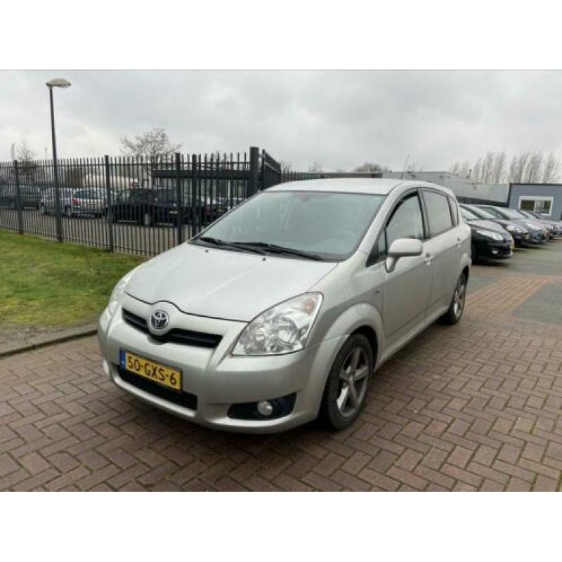 Toyota Corolla Verso 2.2 D4d-f 5P 2008 Grijs