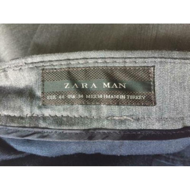Kostuums van Zara