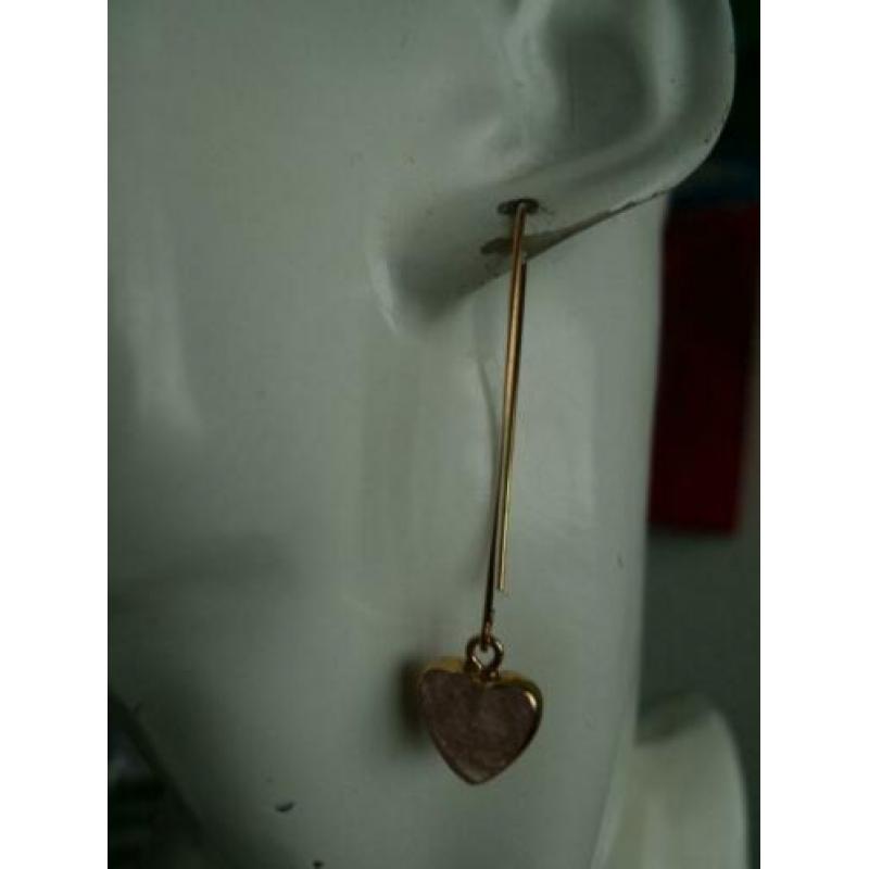 cranberry jade oorbellen met lange oorhaken