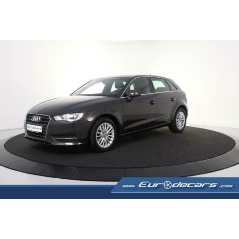 Audi A3 Sportback 1.6 TDI *Navigatie*Cruise Control*Alarm*