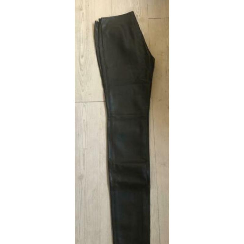 Mooie fake leather broek/legging Supertrash mt38