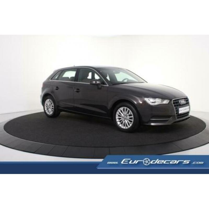 Audi A3 Sportback 1.6 TDI *Navigatie*Cruise Control*Alarm*