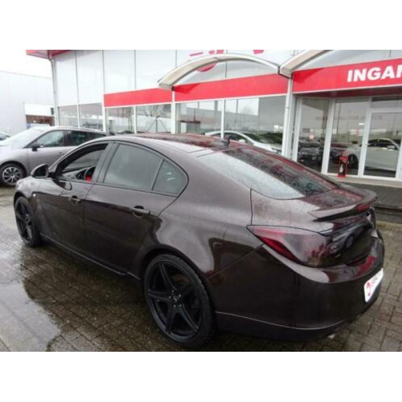 Opel INSIGNIA 2.0 TURBO SPORT 220PK LED XENON NAVI TREKHAAK