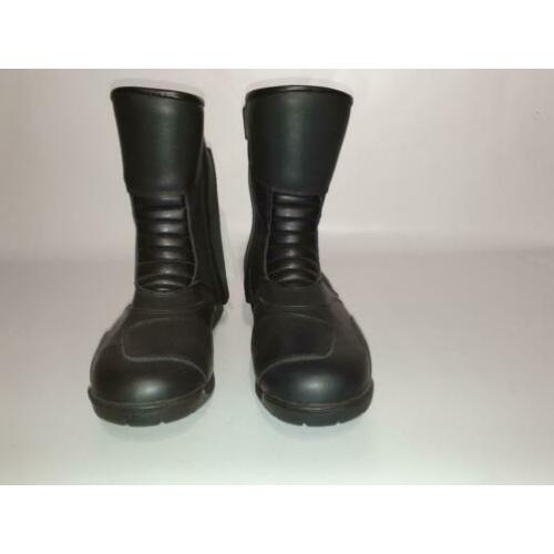 NIEUWE Booster Reivo mt 44 van € 109,95 voor € 79,95