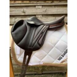 In hele nette staat Butet Eventing 17,5 inch