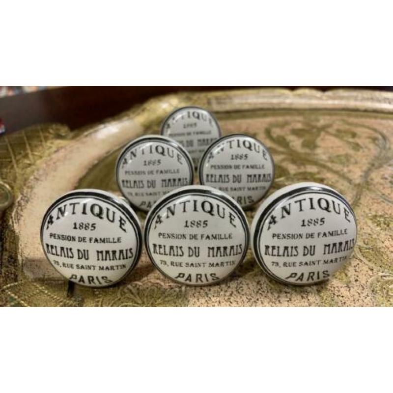 6 porcelijnen knoppen vintage