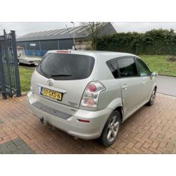 Toyota Corolla Verso 2.2 D4d-f 5P 2008 Grijs