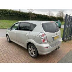 Toyota Corolla Verso 2.2 D4d-f 5P 2008 Grijs