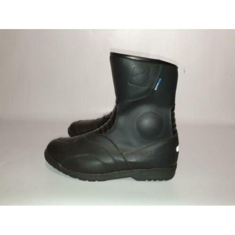 NIEUWE Booster Reivo mt 44 van € 109,95 voor € 79,95