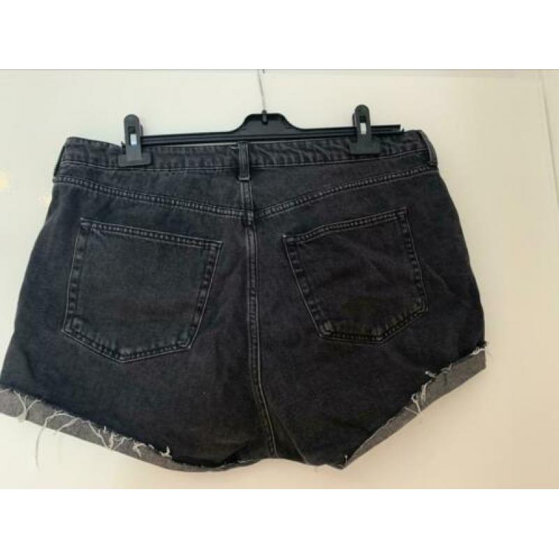 zwarte korte broek maat 48