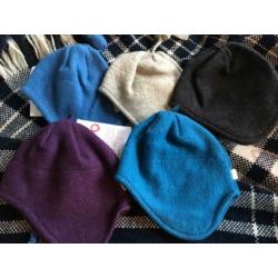 Muts van gekookte wol DISANA diverse kleuren mt 1 *NIEUW*