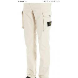Broek met zakken stone island.