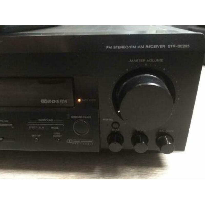 Sony STR-DE 225 Stereo / Surround Receiver