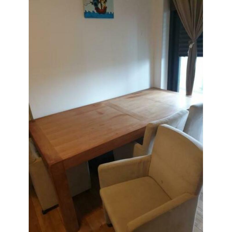 teak houten tafel