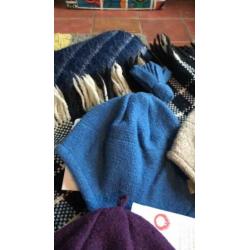 Muts van gekookte wol DISANA diverse kleuren mt 1 *NIEUW*
