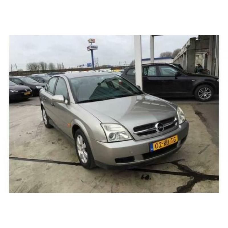Opel Vectra 1.8-16V Essentia