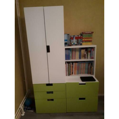 Kledingkast + boekenkast van Stuva Ikea