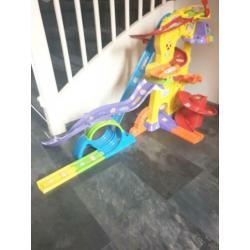 Zgan super grote stuntbaan TOET TOET