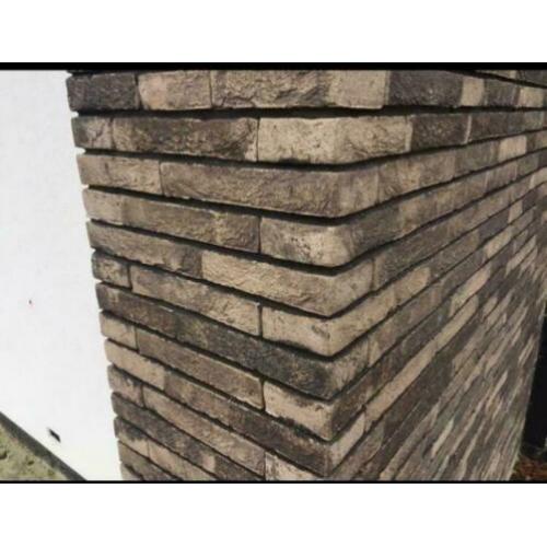 2 x pallet met 888 stuks Lithium gevelstenen. Ca 240x90x40