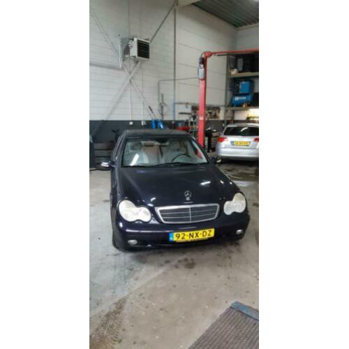 Mercedes C-Klasse 2.0 C180 Sedan 2001 Blauw perfecte staat