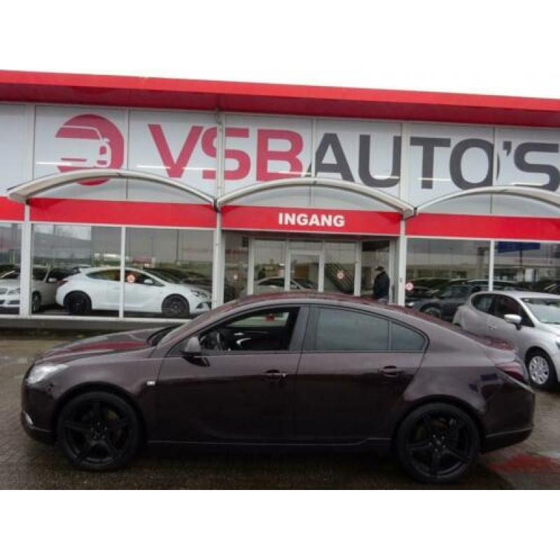 Opel INSIGNIA 2.0 TURBO SPORT 220PK LED XENON NAVI TREKHAAK