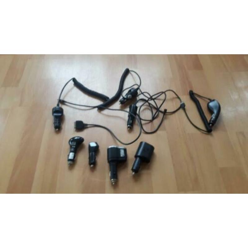 Collectie 12V auto adapters/opladers