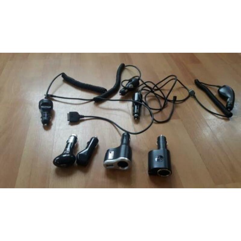 Collectie 12V auto adapters/opladers