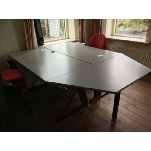 kantoormeubilair te koop!