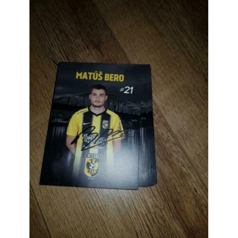 Setje spelerskaarten Vitesse 2020 + originele handtekeningen
