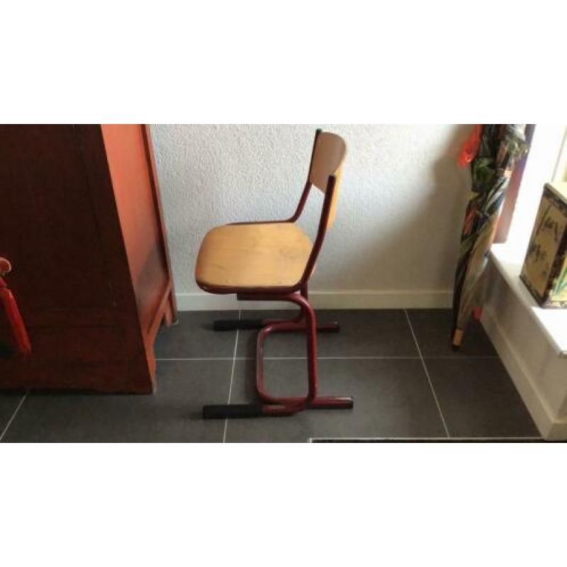 Buro stoel school meubel,zithoogte 41cm, kind vanaf 6 jaar.
