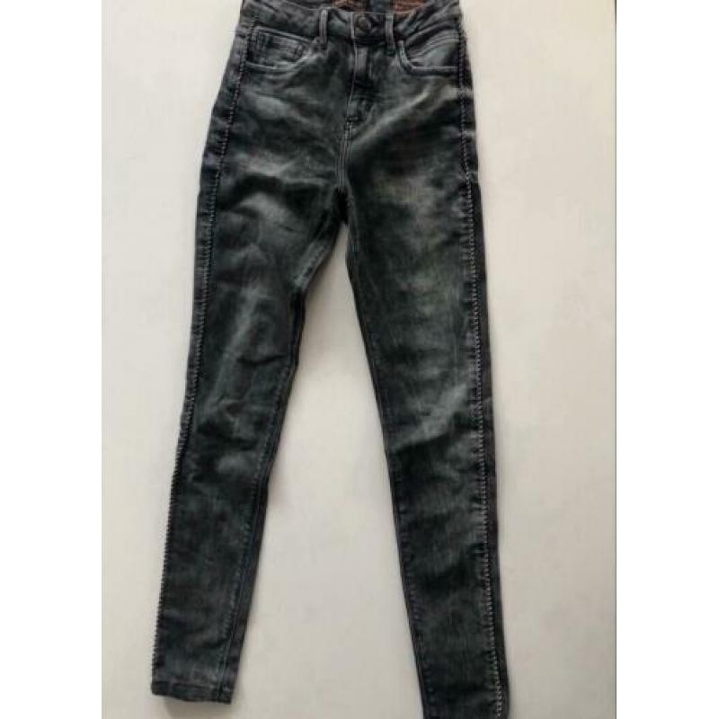 Jeans Seven Sisters maat 23 valt als 176