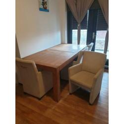 teak houten tafel