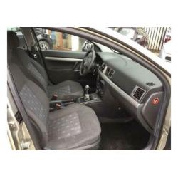 Opel Vectra 1.8-16V Essentia