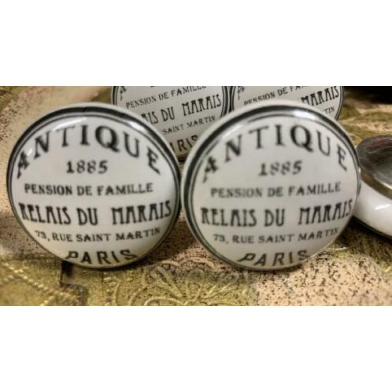 6 porcelijnen knoppen vintage