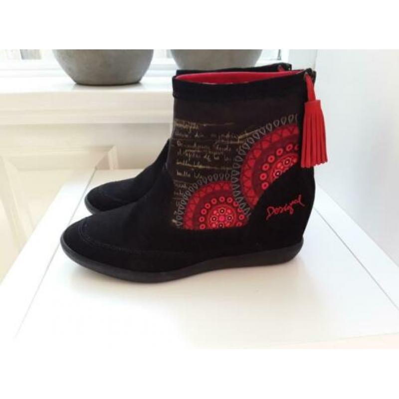 Desigual laarsjes maat 40 nieuw