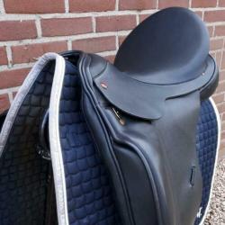 Nieuw Albion zadel 18 inch m-w boom (5x meegereden)