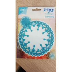 5x (Snij)mal Joy! Crafts cutting & embossing.