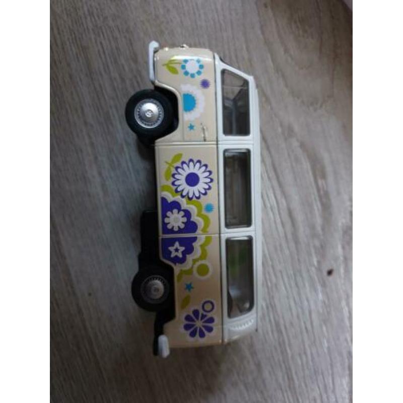 creme wit welly volkswagen vw t2 flower power bloem