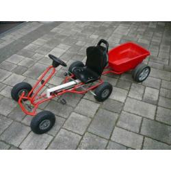 skelter kleur rood met aanhanger.