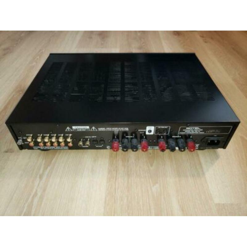 ROTEL RA-12 Stereo Apmplifier / DAC and Bluetooth dongle