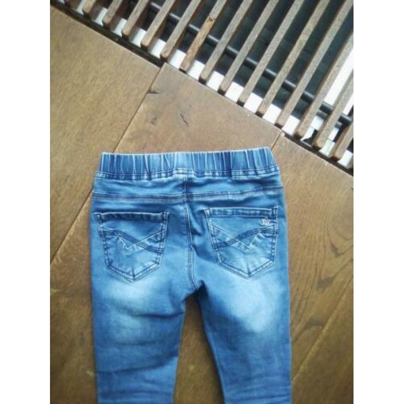 Skinny jeans retour maat 116 model Elvira tregging fit