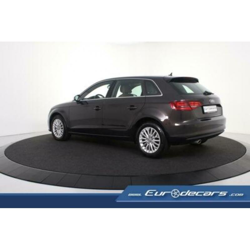 Audi A3 Sportback 1.6 TDI *Navigatie*Cruise Control*Alarm*