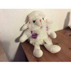 Knuffel lammetje met bontjasje. merk berentoys