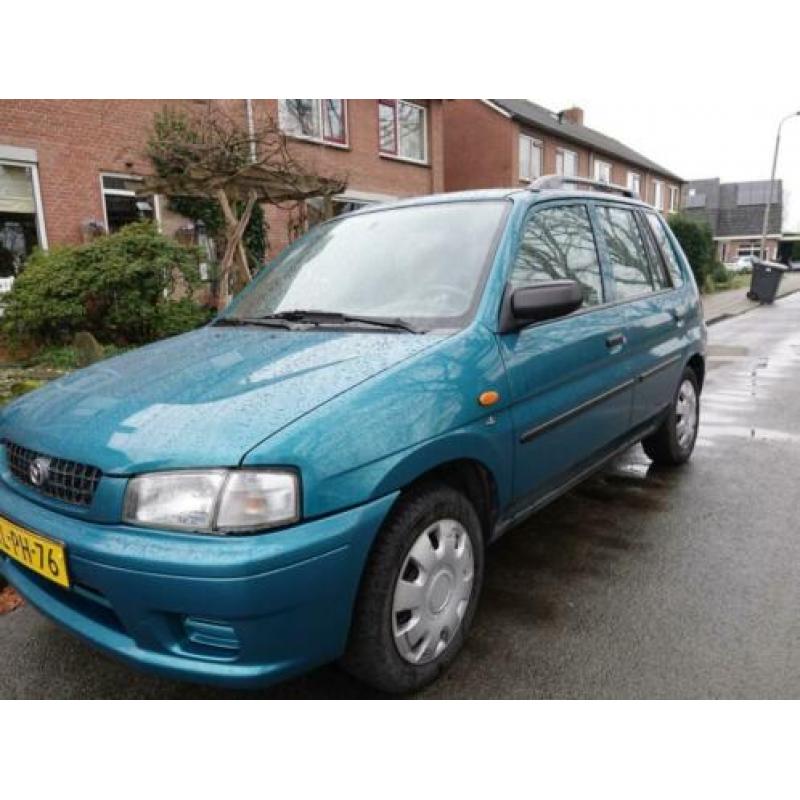 Mazda Demio 1.3 Comfort 1999 Groen