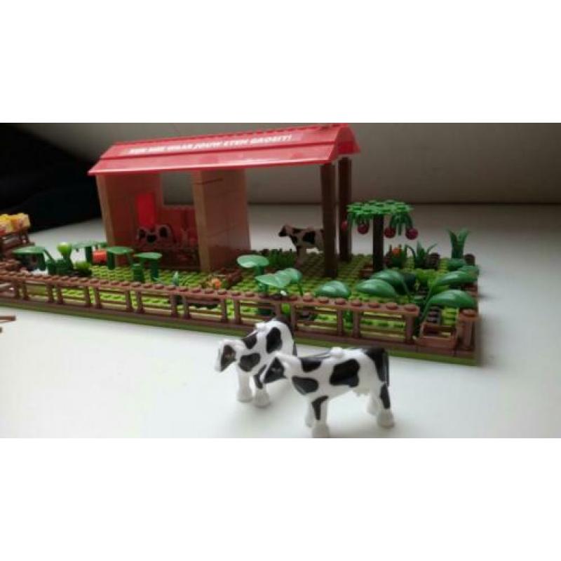 "Lego" boerderij. Spaaractie van de Deka.