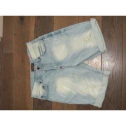 D115: Nieuw Korte spijker broek Pull&Bear Maat M Short, sh