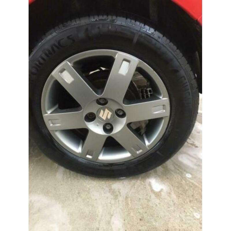 Suzuki swift 4x100 banden 15 inch