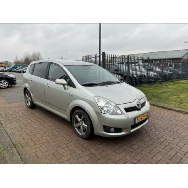 Toyota Corolla Verso 2.2 D4d-f 5P 2008 Grijs
