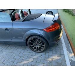 Audi TT 2.0 Tfsi Roadster 147KW Cabrio dsg Grijs cabriolet